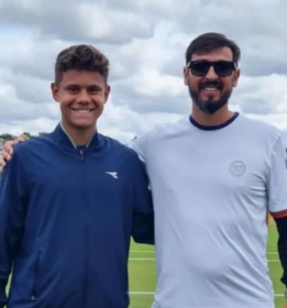 Tenista cuiabano ganha de britânico em estreia no torneio de Wimbledon