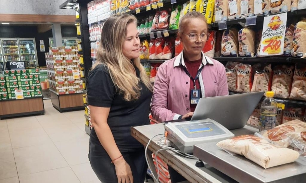 Operação realizada pelo IPEM-MT fiscaliza produtos típicos de festas juninas em Cuiabá e Várzea Grande
