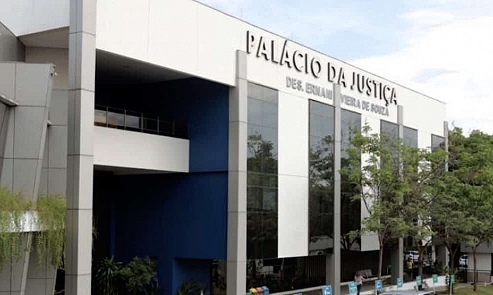 Após casal se divorciar desembargador julga guarda de cão em MT e define ‘amizade mais sincera que tem’