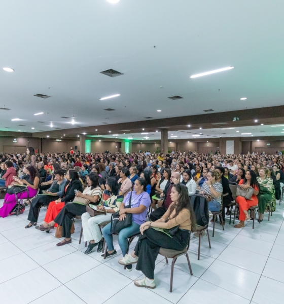 Professores e técnicos discutem políticas para crianças com transtorno de aprendizagem