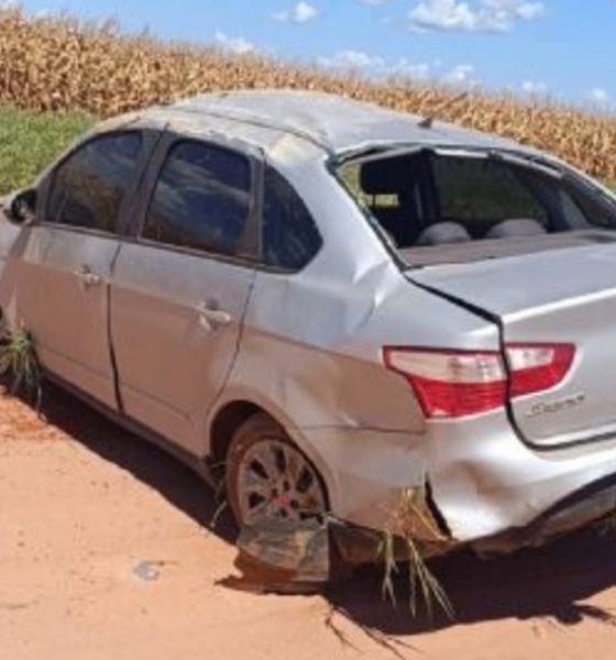 Adolescente morre ao capotar carro que pegou escondido em Espigão do Leste