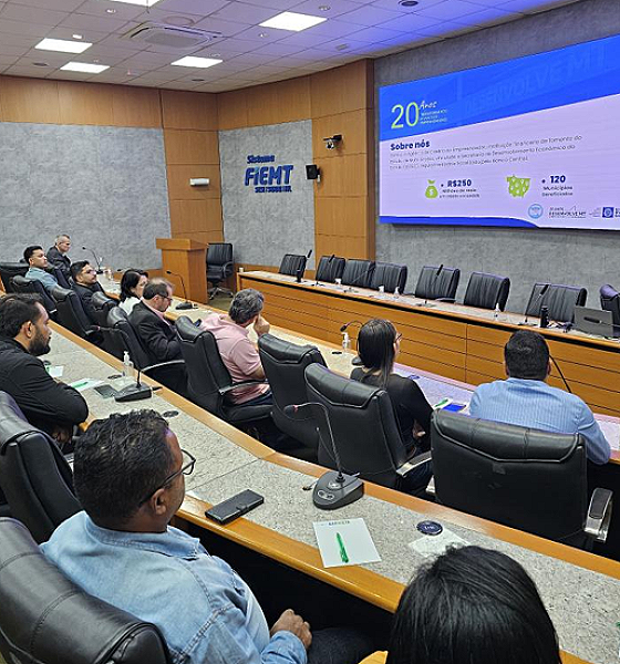 Linhas de crédito da Desenvolve MT são destaque em encontro com empresários industriais