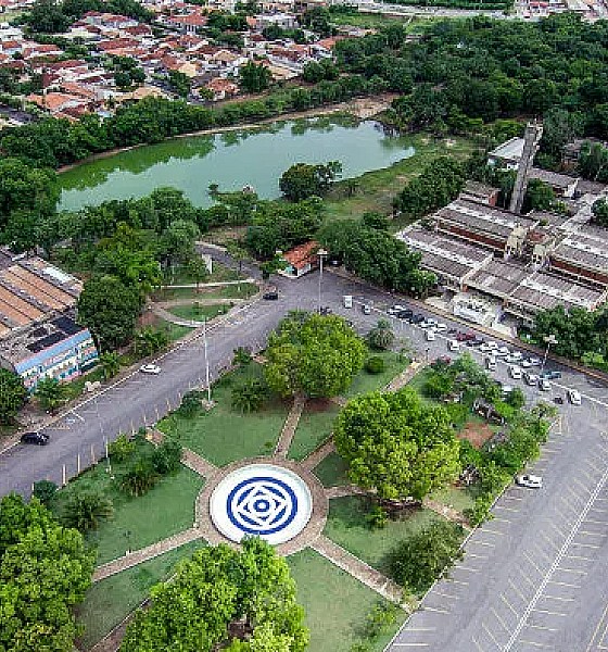 Estudante da UFMT é ameaçado por colega no estacionamento do campus