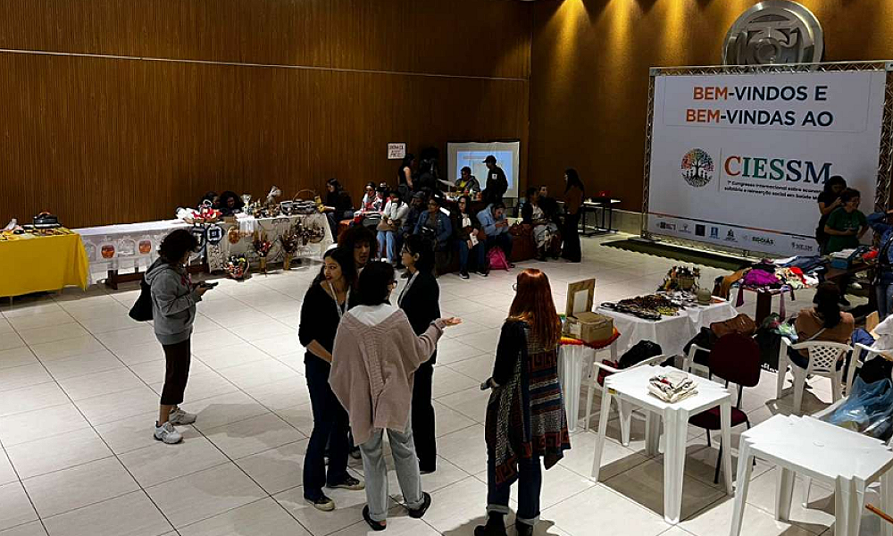 Pacientes dos CAPS participam de congresso internacional sobre saúde mental e economia solidária