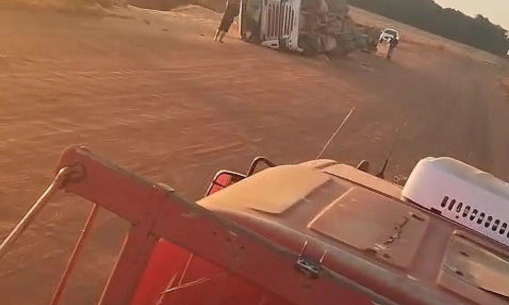 Trecho perigoso da MT-109 registra tombamento de carreta