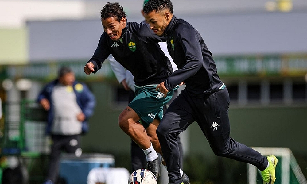 Após treino no CT, Cuiabá segue viagem rumo a Belém 