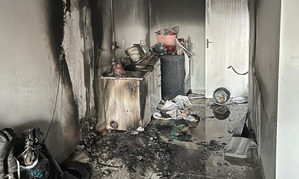 Corpo de Bombeiros controla incêndio em residência em Sorriso
