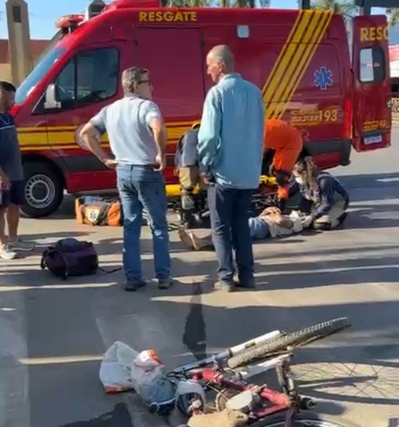 Caminhão e ciclista se envolvem em acidente no cruzamento principal de Lucas do Rio Verde