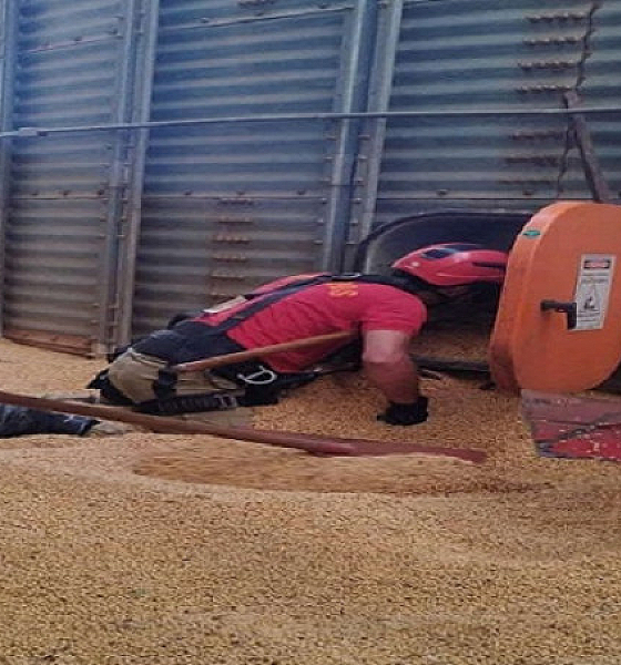 Trabalhador morre soterrado em silo de grãos em MT