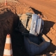 Motorista perde controle e carro cai em vala s margens da BR, prximo a usina de etanol