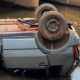Mulher morre e quatro ficam feridos aps carro cair de ponte