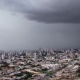 Inmet emite alertas de tempestade e chuvas intensas para Cuiab e outras regies de Mato Grosso