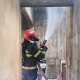 Bombeiros militares combatem incndio em residncia de Sinop