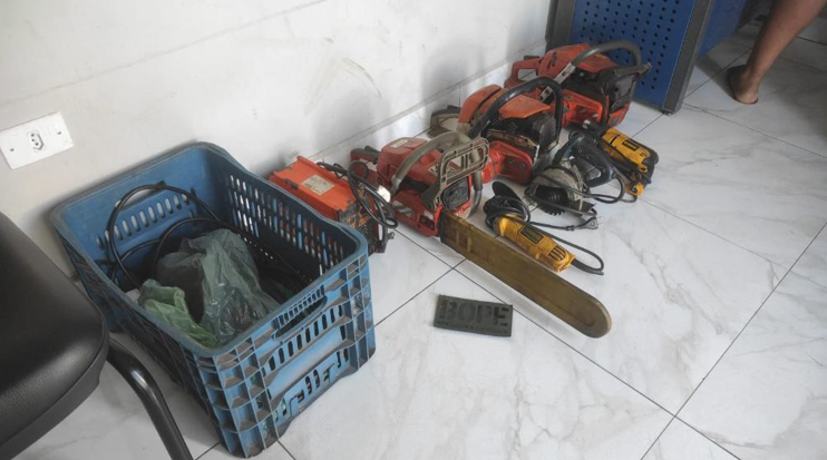 Bope prende dupla por furto de ferramentas em s�tio na zona rural de Acorizal