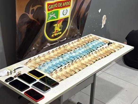 Pol�cia Militar prende faccionado por estelionato e apreende R$ 4,1 mil e chips telef�nicos