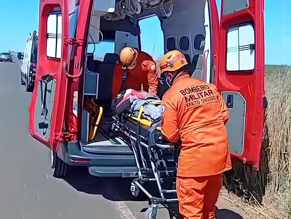 Corpo de Bombeiros socorre v�timas de acidente de tr�nsito na MT-249