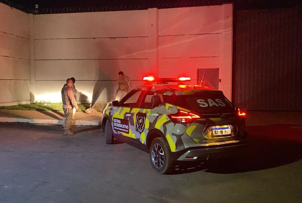 Dupla suspeita de furtar obra no Complexo Pomeri � detida em flagrante por agentes socioeducativos