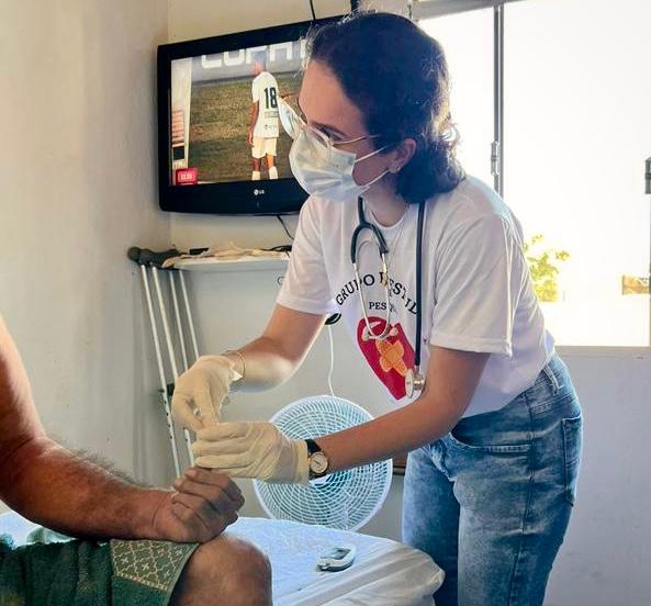 Sa�de Al�m: projeto faz levantamento e leva tratamento aos pacientes acamados