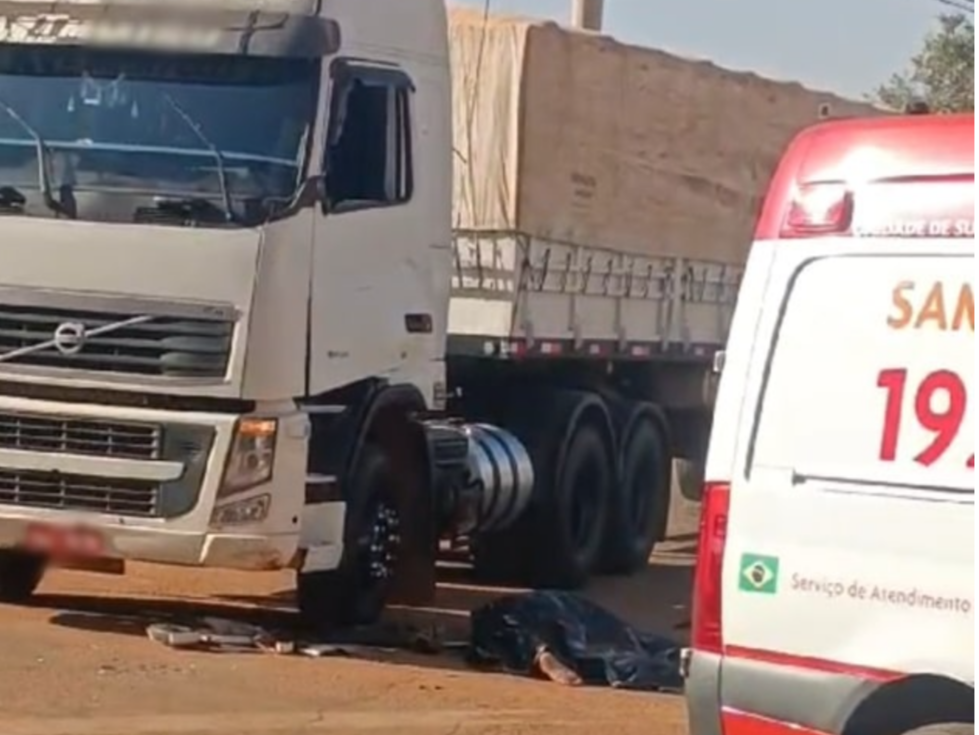 Motorista de carreta morre esmagado por caminh�o betoneira ap�s discuss�o em avenida de Cidade Salmen