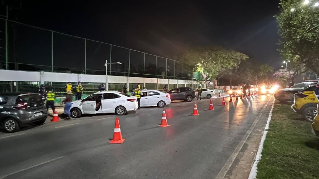 Edi��es da Opera��o Lei Seca resultam em 9 pris�es e 43 ve�culos removidos em Cuiab�