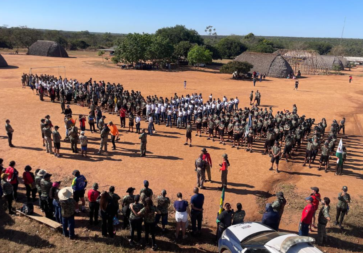 Crian�as e adolescente se re�nem em 6� Interc�mbio de Programas Agentes Mirins de MT