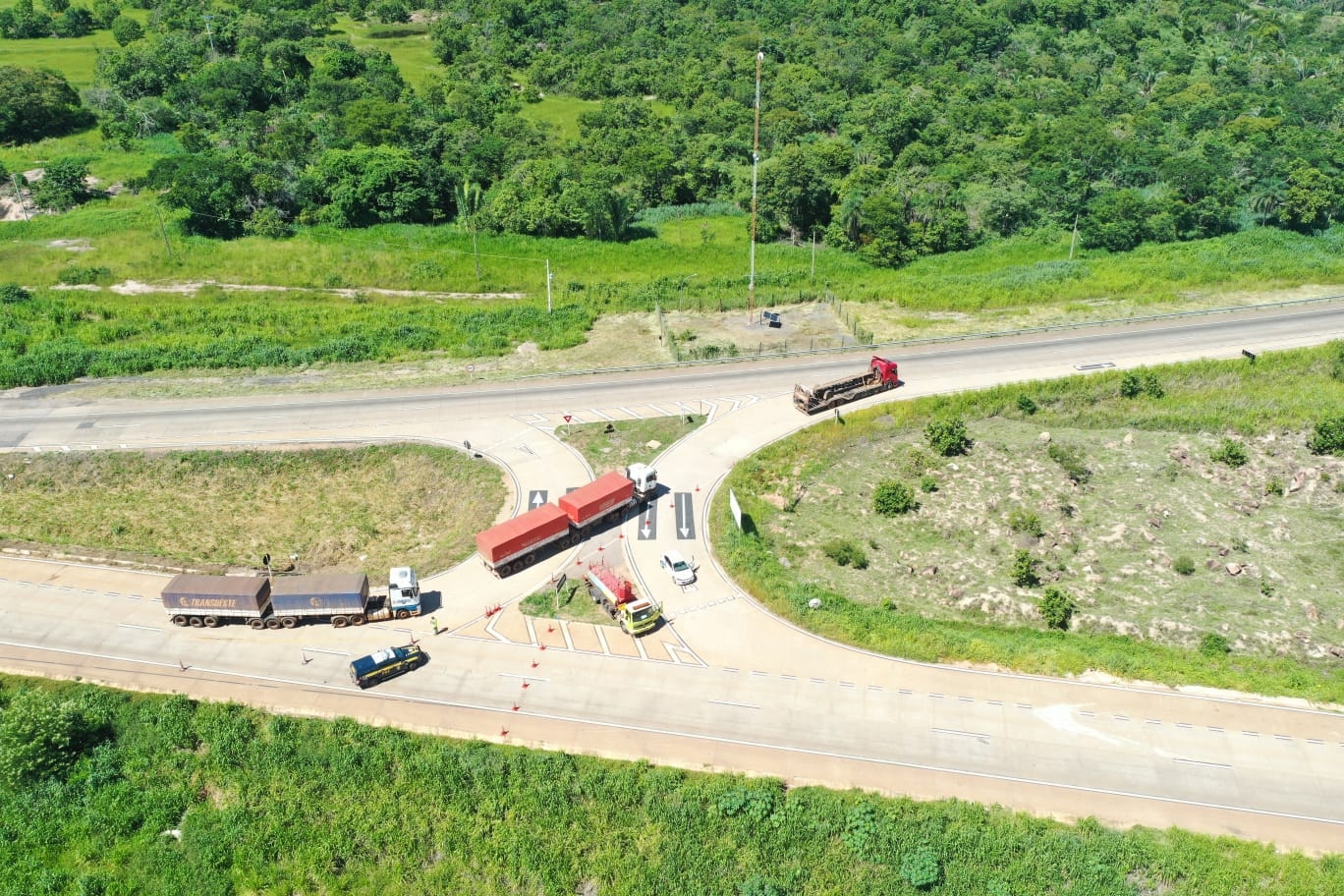 Aten��o: Tr�fego na Serra de S�o Vicente funciona em meia pista na segunda-feira (14)