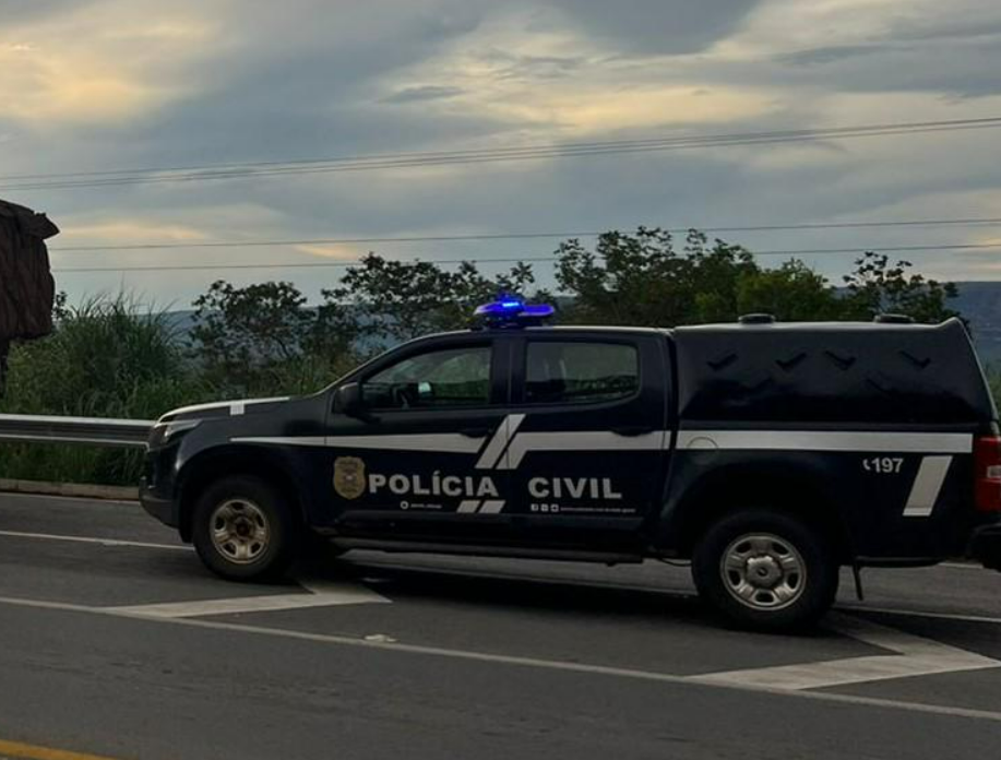 Pol�cia Civil recupera objetos furtados de resid�ncia e prende receptador em Quer�ncia