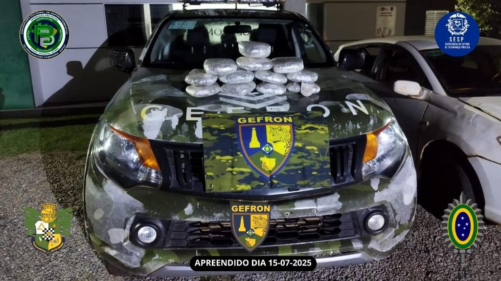 Gefron prende taxista e apreende 12 tabletes de supermaconha em compartimento oculto de ve�culo na BR-070