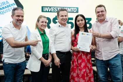 Com apoio da ALMT, Max Russi participa da entrega de 287 ttulos de propriedade em Vrzea Grande