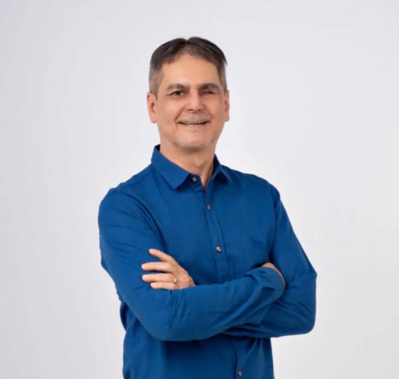 Ex-prefeito de Confresa � baleado na cabe�a dentro de consult�rio m�dico