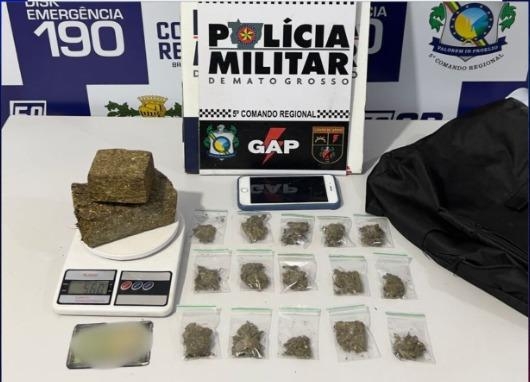 Pol�cia Militar prende homem por tr�fico e apreende 17 por��es de drogas
