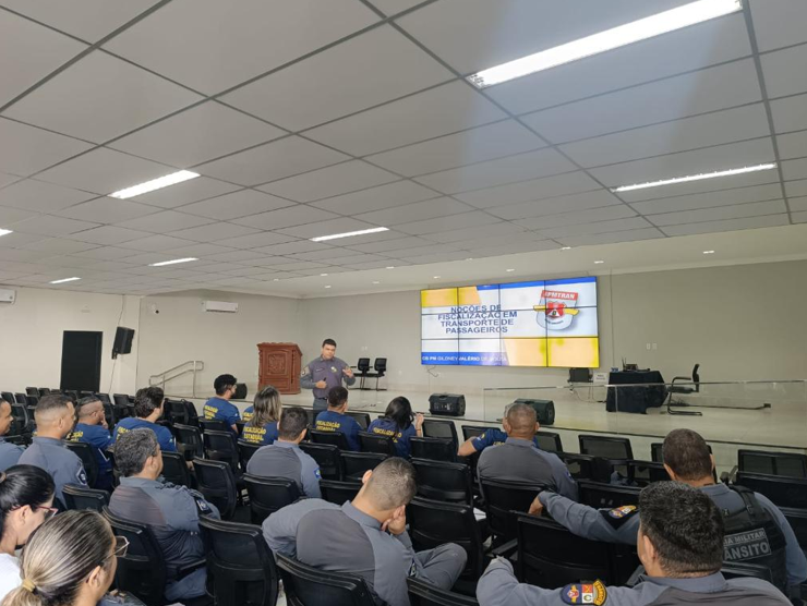 Ager e Polcia Militar participam de treinamento conjunto sobre fiscalizao do transporte intermunicipal