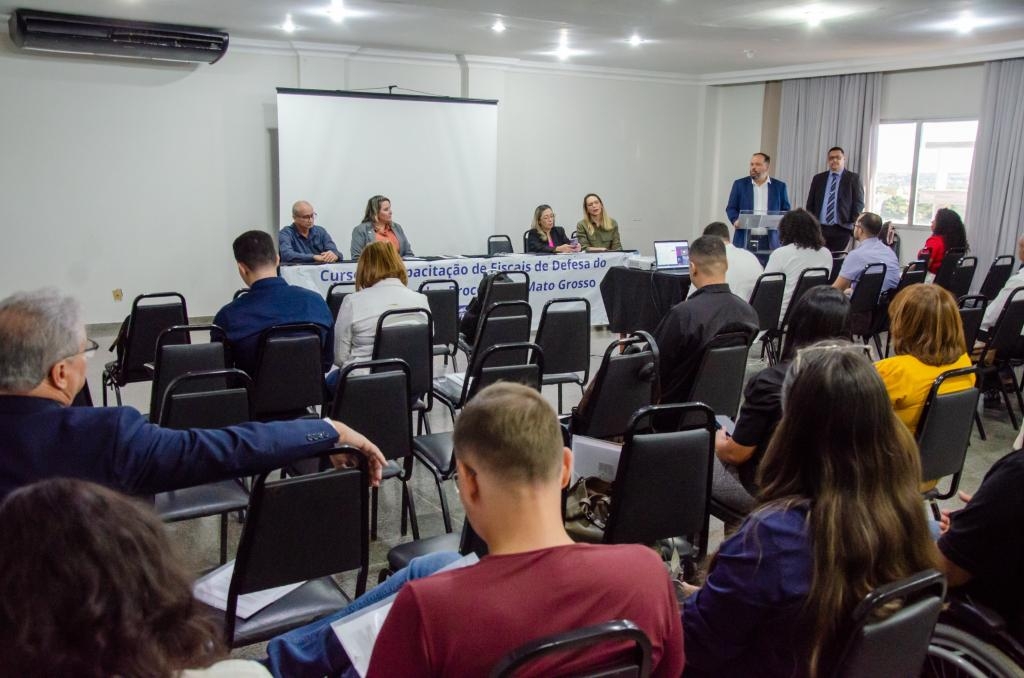 Procon Estadual promove capacitao para fiscais de Defesa do Consumidor de Mato Grosso