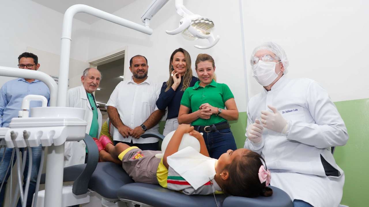 Prefeitura de V�rzea Grande entrega novas cadeiras odontol�gicas e amplia atendimento nas USFs