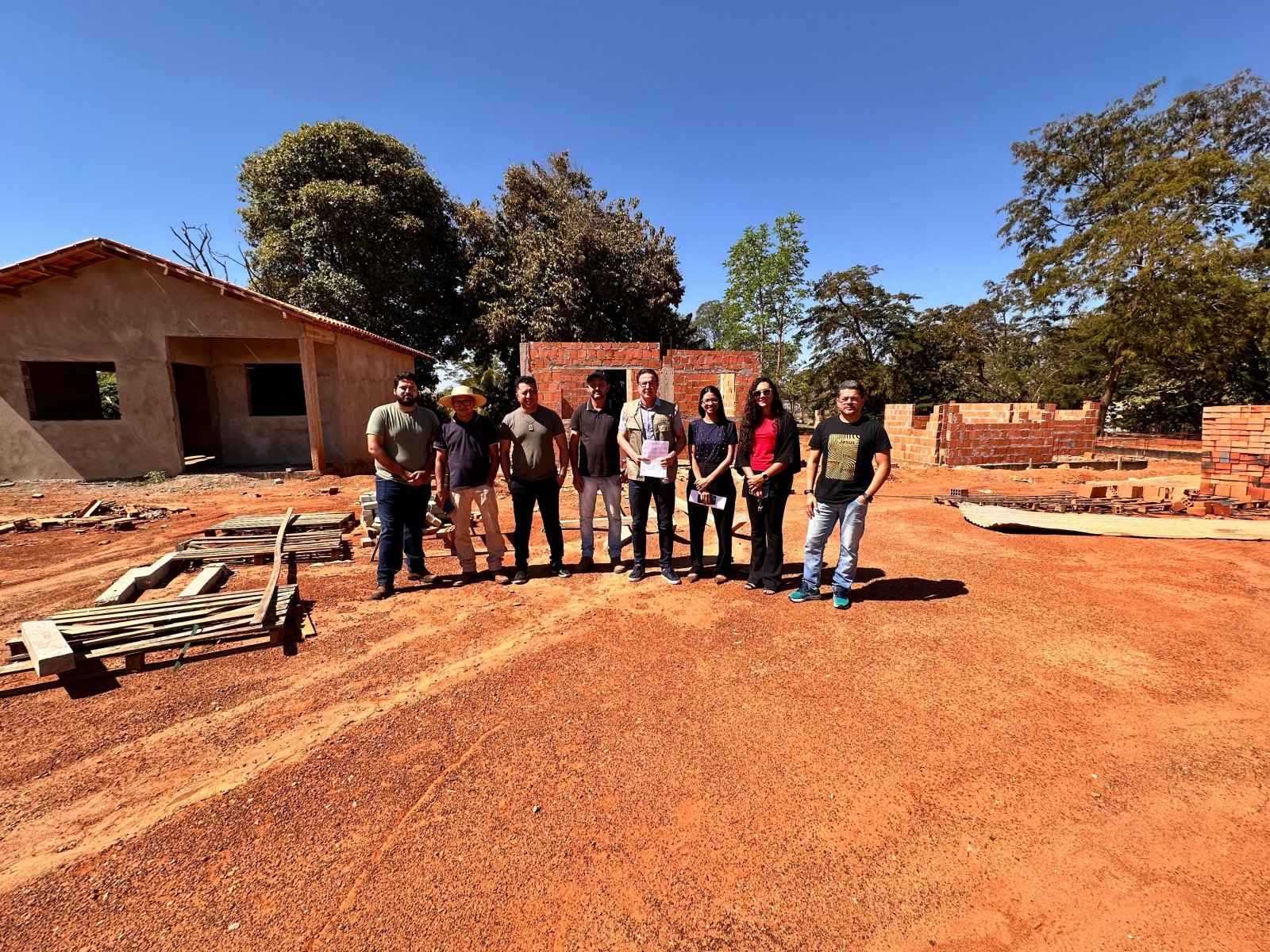 Justia autoriza retomada de obras de 24 casas populares em Juscimeira