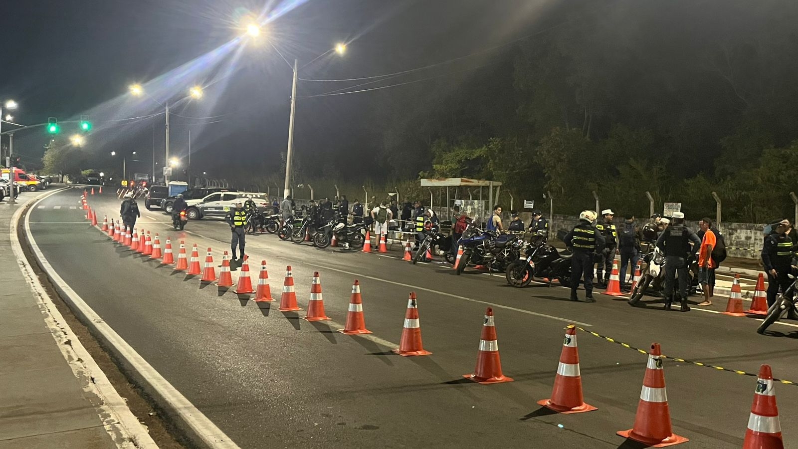 Operao Lei Seca termina com 43 motocicletas removidas e trs prises
