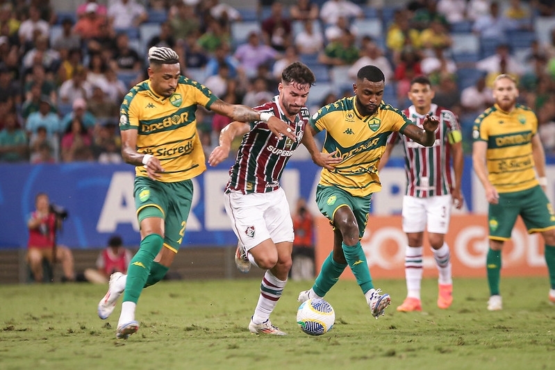 Cuiab� � derrotado para o Fluminense e se reaproxima da degola