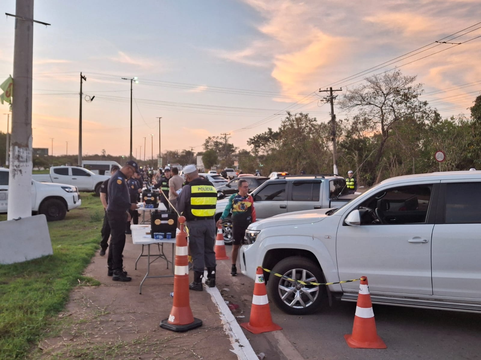 Opera��o Lei Seca resulta em 10 pris�es e 94 multas aplicadas em V�rzea Grande
