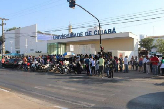 Mais de 1.500 vagas de emprego ser�o ofertadas na Feira de Empregabilidade da Unic Beira Rio