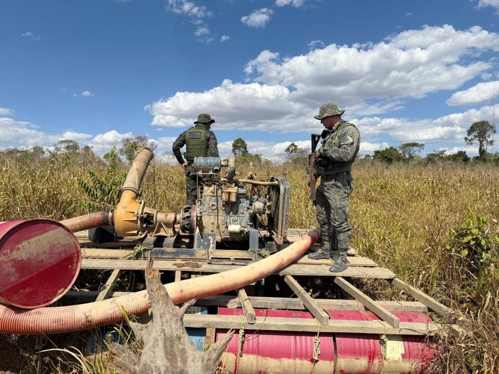 Pol�cia Militar desmantela 4� garimpo ilegal em 8 dias e apreende espingarda em Nova Guarita