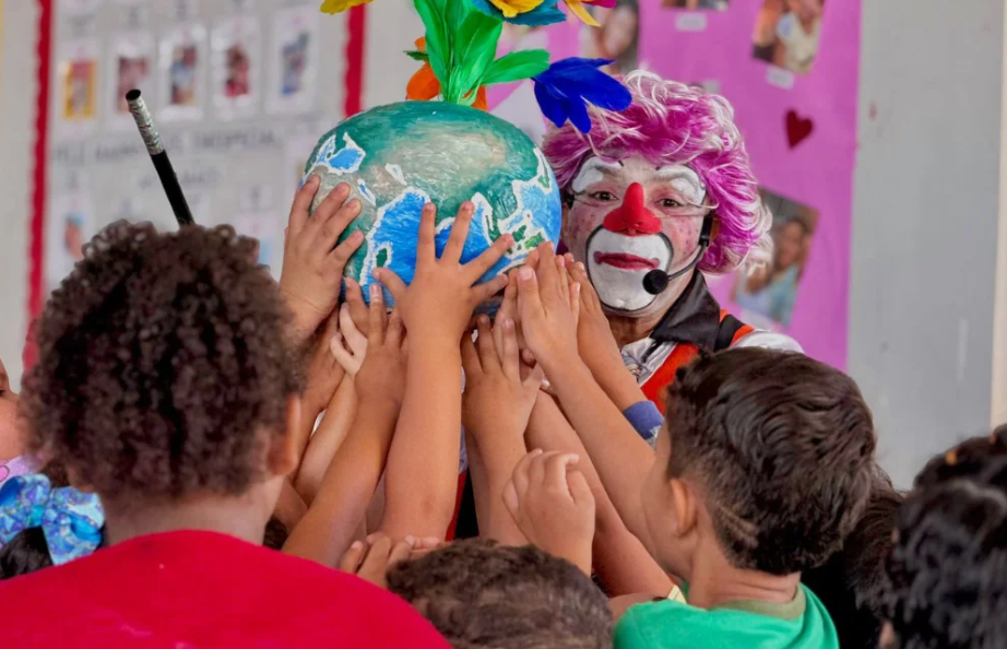 Sarau Circense inicia sexta-feira (1�/8) levando inclus�o, arte e valoriza��o cultural