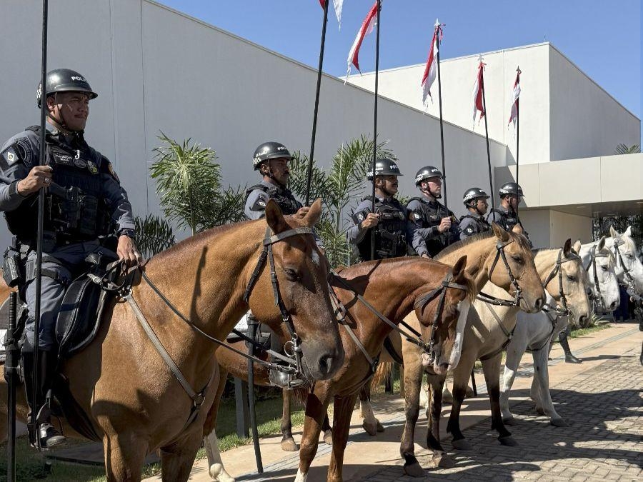 PM inicia 11� Curso de Policiamento Montado e recebe motocicletas do Governo do Estado em Sinop
