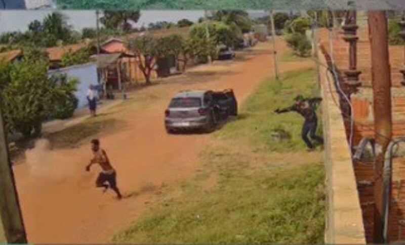Jovem � morto a tiros dentro de casa em MT