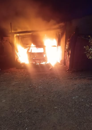 Ex-companheira � suspeita de atear fogo em carro e causar inc�ndio em resid�ncia de Dom Aquino