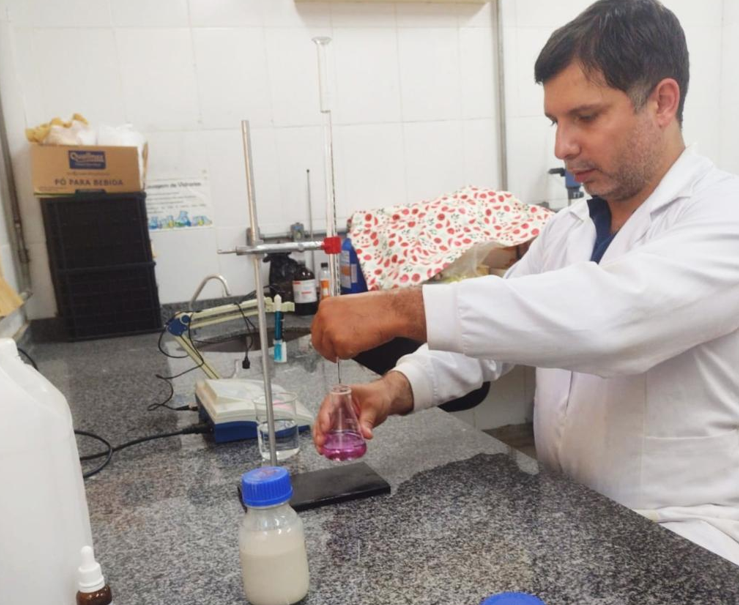 Pesquisa da UFMT estuda uso de am�ndoa de castanha de caju-do-cerrado na produ��o de bebidas vegetais fermentadas e pastas cremosas