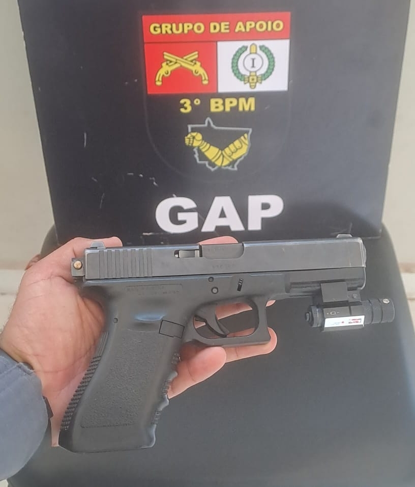 Pol�cia Militar localiza foragido da Justi�a e apreende arma de fogo em Cuiab�