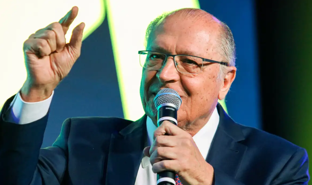 Alckmin prev� an�ncio de plano contra impacto de tarifas dos EUA at� ter�a-feira