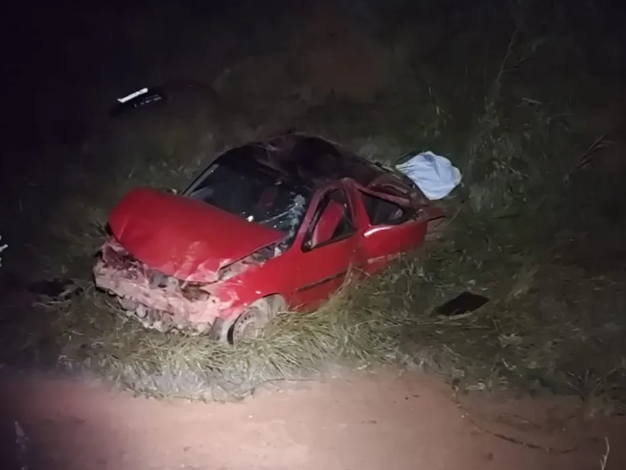 Capotamento na MT-430 mata dois homens e beb 