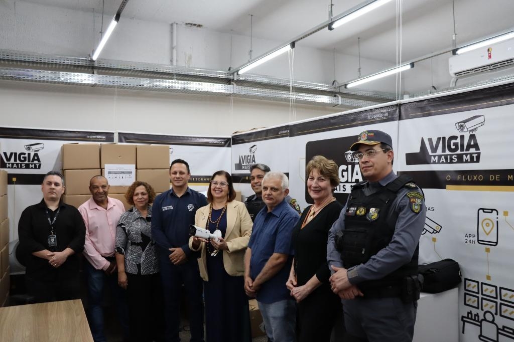 Sesp entrega 66 c�meras do Vigia Mais MT para UFMT e define outras a��es de seguran�a no campus