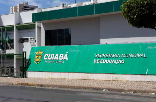 Cuiab contrata 240 novas cuidadoras para alunos com deficincia e amplia atendimento nas escolas